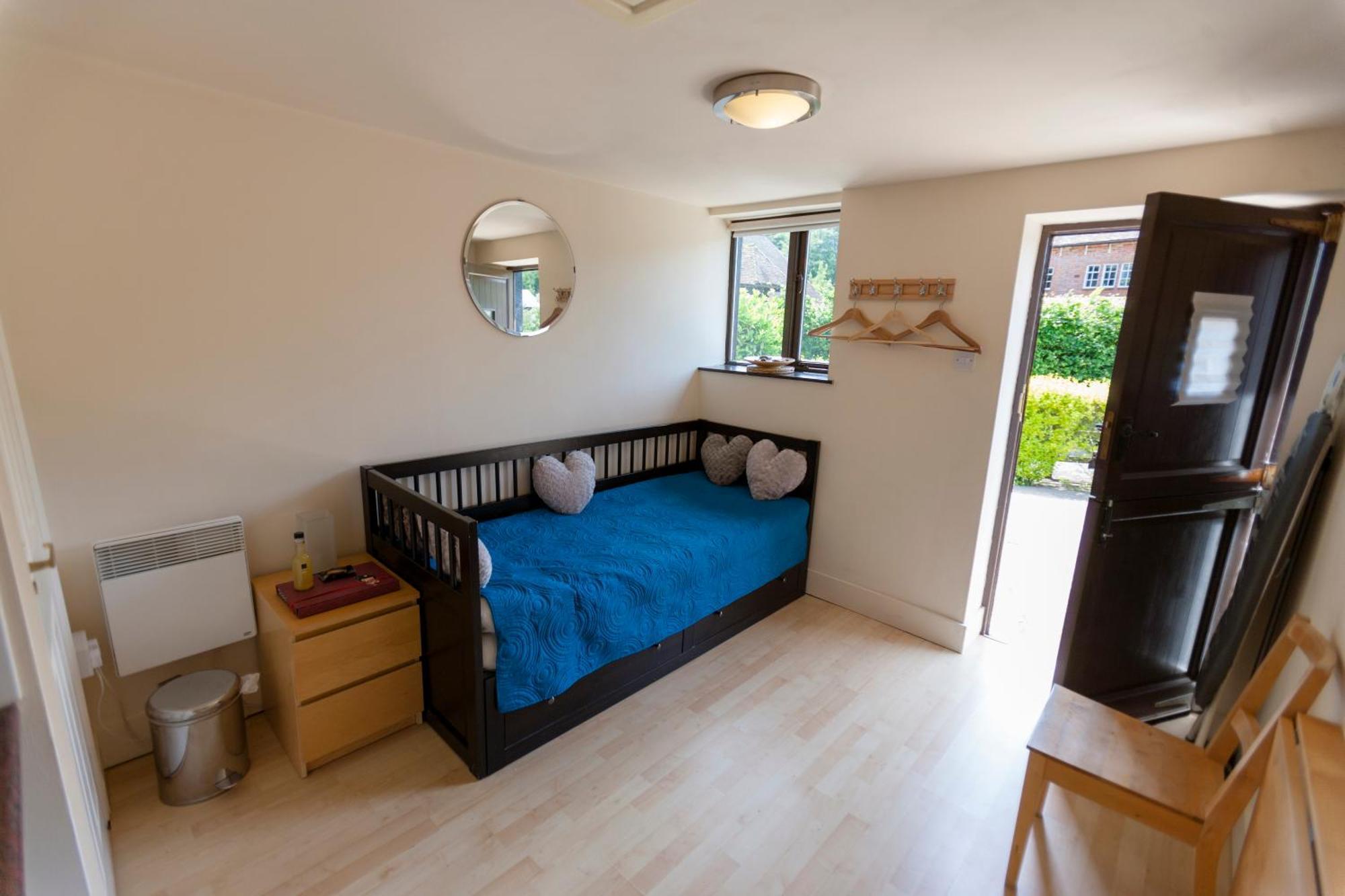 Five Cottages In Aonb And A Hobbit House! Canterbury Exteriér fotografie